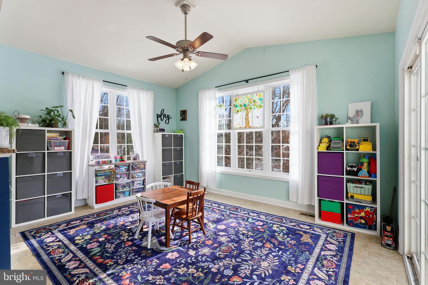 325 PHILLIPS ST, FREDERICKSBURG, Virginia 22405, 5 Bedrooms Bedrooms, ,3 BathroomsBathrooms,Residential,For sale,325 PHILLIPS ST,VAST2046262 MLS # VAST2046262