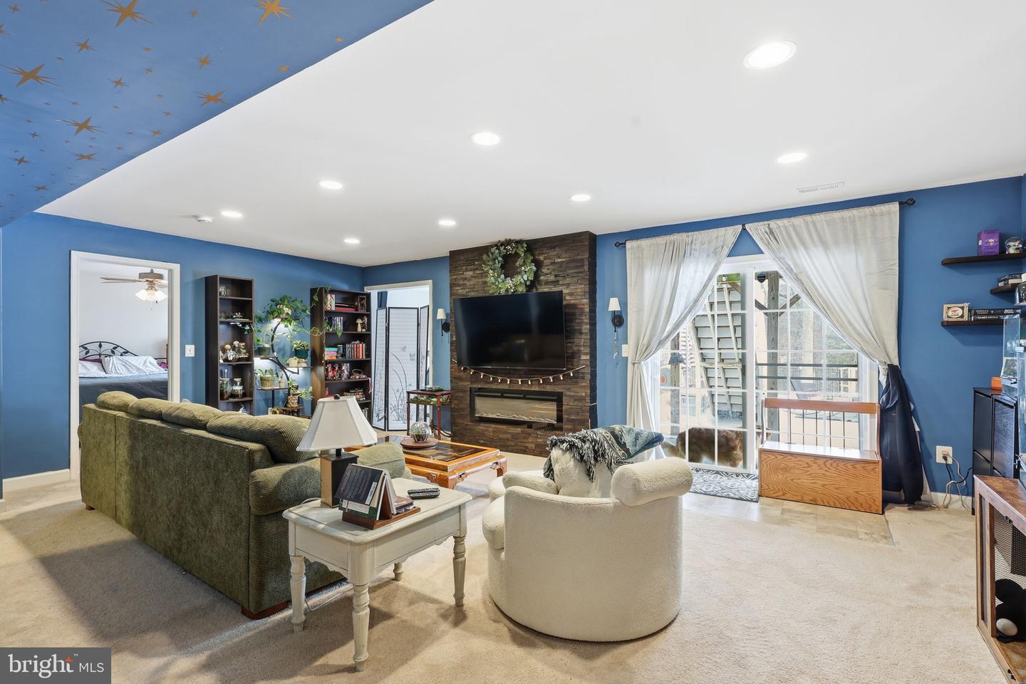 325 PHILLIPS ST, FREDERICKSBURG, Virginia 22405, 5 Bedrooms Bedrooms, ,3 BathroomsBathrooms,Residential,For sale,325 PHILLIPS ST,VAST2046262 MLS # VAST2046262