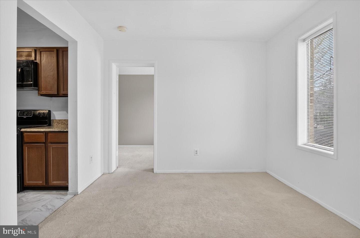 509 FLORIDA AVE #103, HERNDON, Virginia 20170, 2 Bedrooms Bedrooms, ,1 BathroomBathrooms,Residential,For sale,509 FLORIDA AVE #103,VAFX2291712 MLS # VAFX2291712