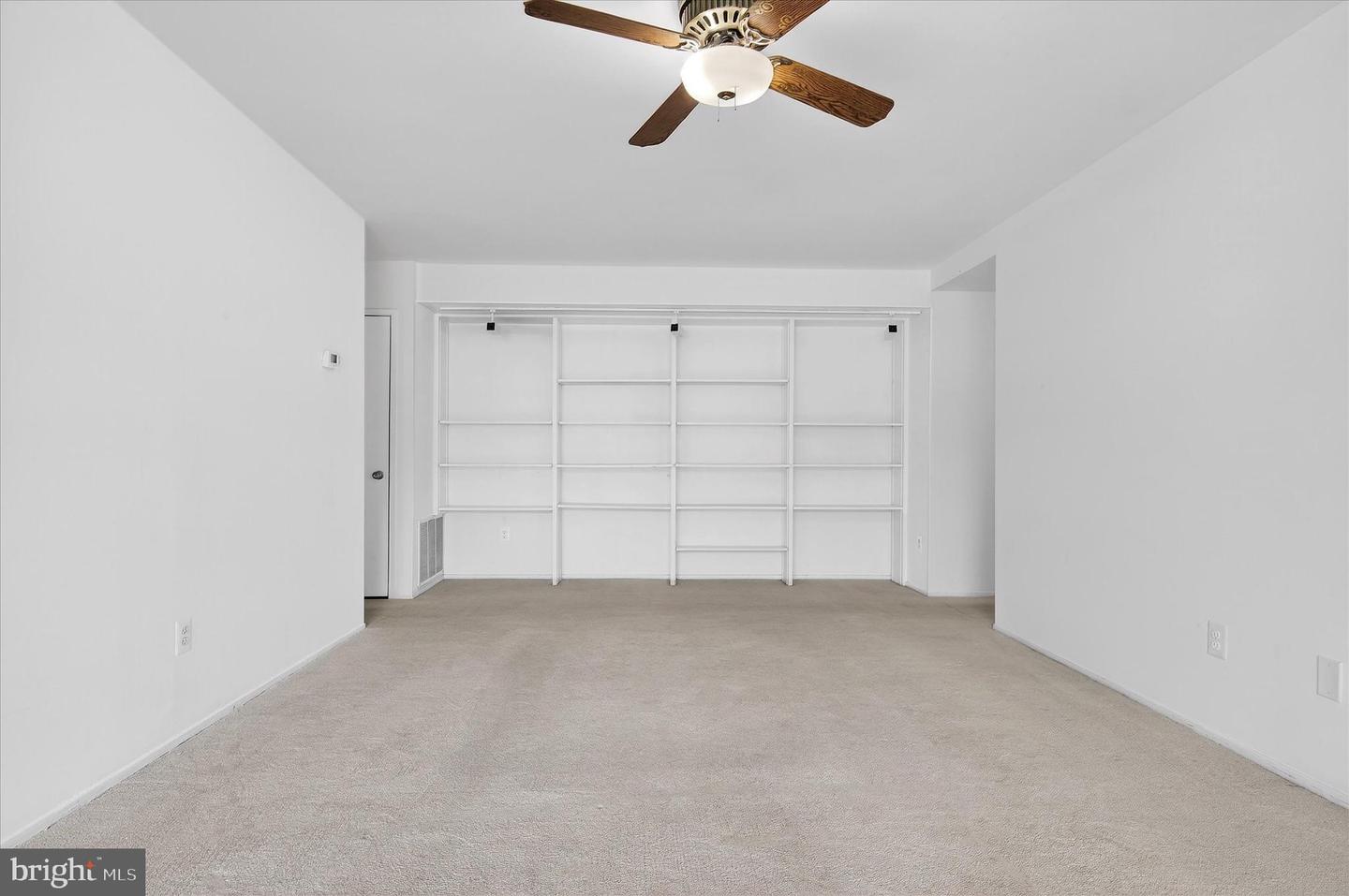 509 FLORIDA AVE #103, HERNDON, Virginia 20170, 2 Bedrooms Bedrooms, ,1 BathroomBathrooms,Residential,For sale,509 FLORIDA AVE #103,VAFX2291712 MLS # VAFX2291712