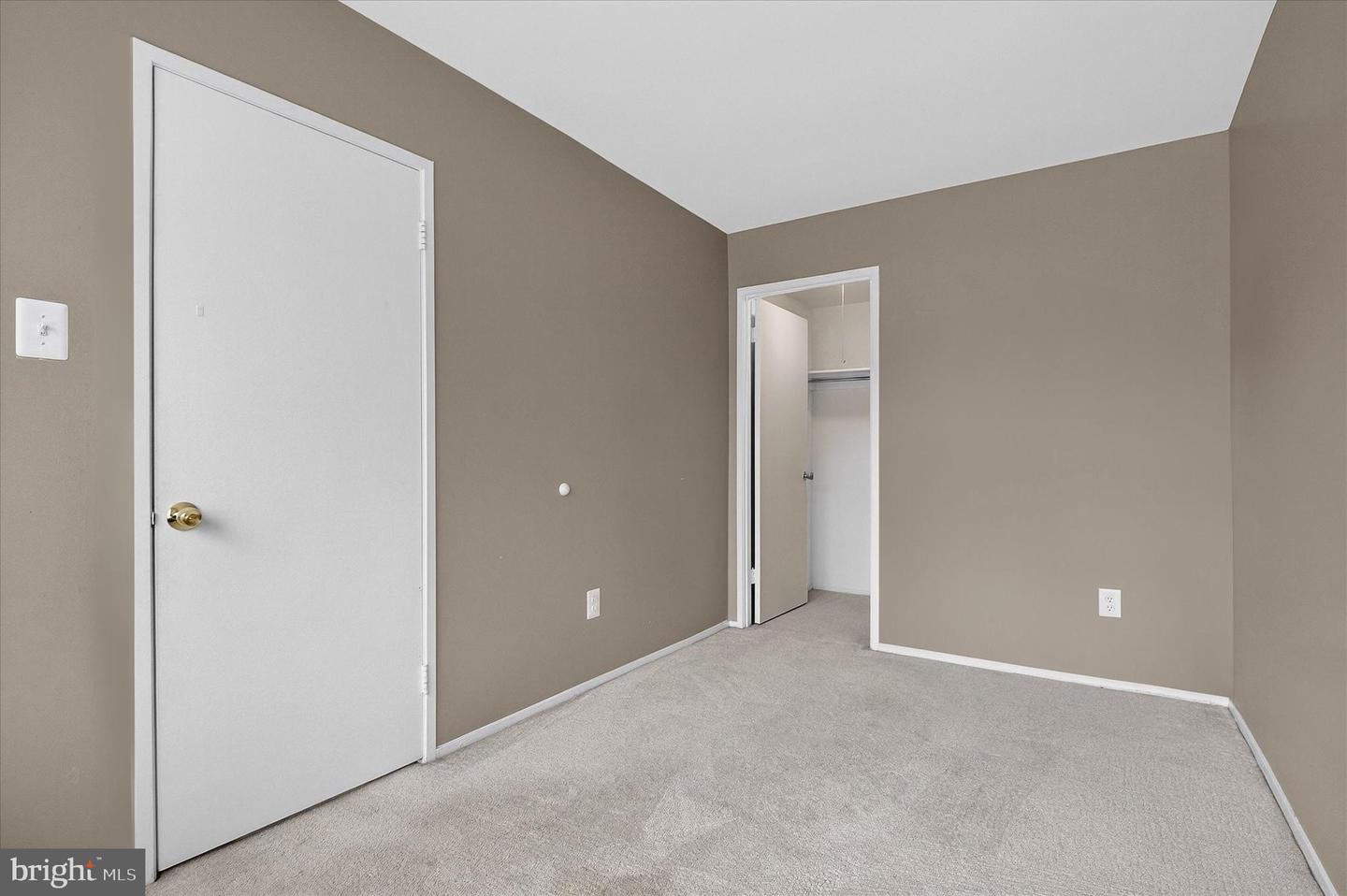 509 FLORIDA AVE #103, HERNDON, Virginia 20170, 2 Bedrooms Bedrooms, ,1 BathroomBathrooms,Residential,For sale,509 FLORIDA AVE #103,VAFX2291712 MLS # VAFX2291712