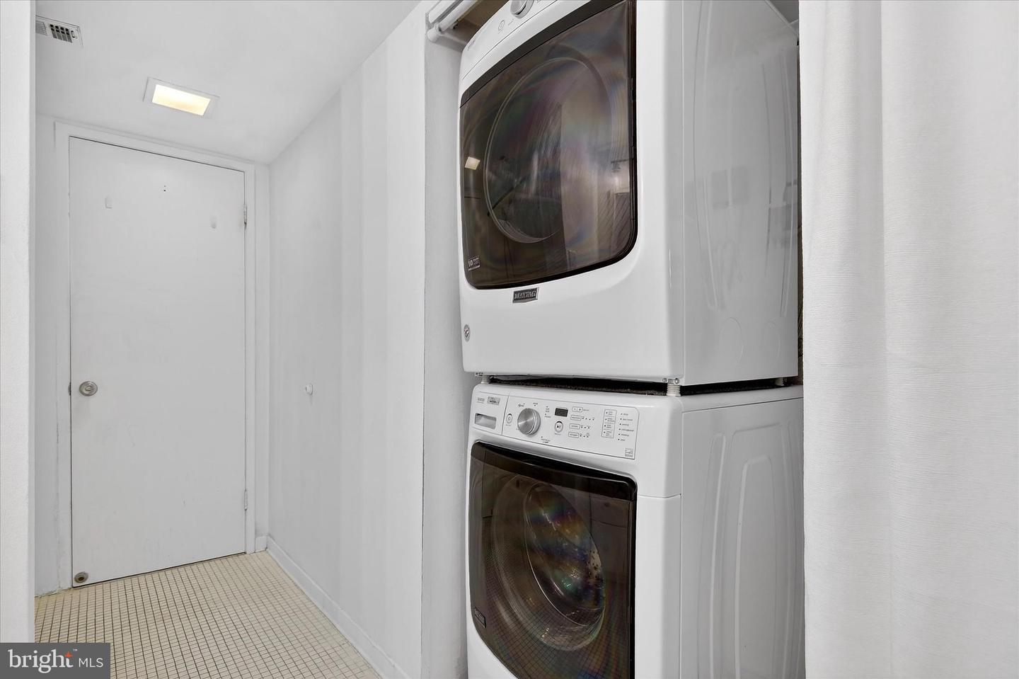 509 FLORIDA AVE #103, HERNDON, Virginia 20170, 2 Bedrooms Bedrooms, ,1 BathroomBathrooms,Residential,For sale,509 FLORIDA AVE #103,VAFX2291712 MLS # VAFX2291712