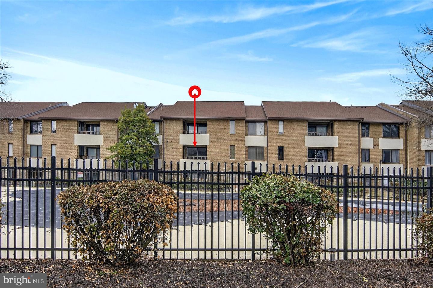 509 FLORIDA AVE #103, HERNDON, Virginia 20170, 2 Bedrooms Bedrooms, ,1 BathroomBathrooms,Residential,For sale,509 FLORIDA AVE #103,VAFX2291712 MLS # VAFX2291712