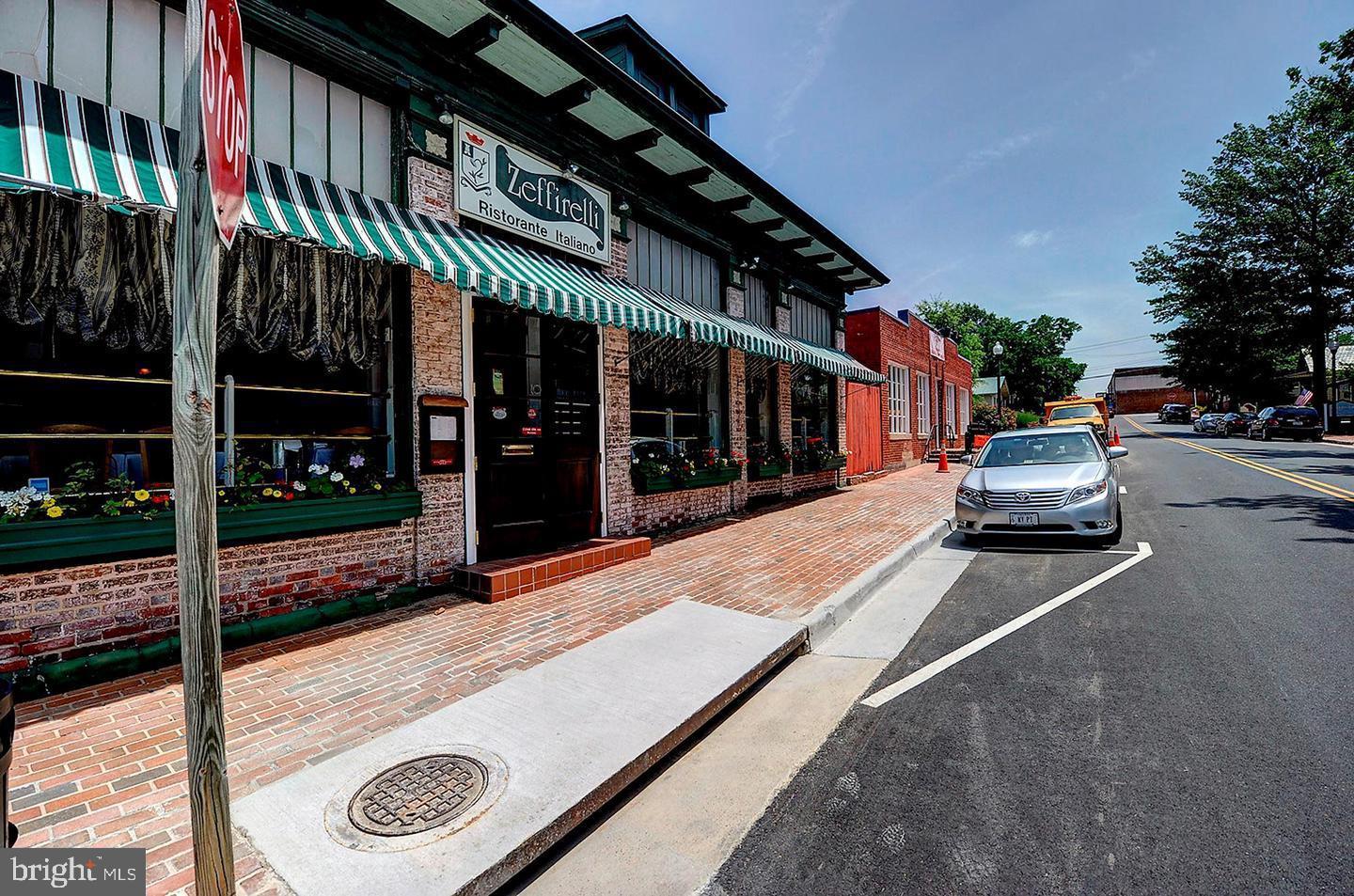 509 FLORIDA AVE #103, HERNDON, Virginia 20170, 2 Bedrooms Bedrooms, ,1 BathroomBathrooms,Residential,For sale,509 FLORIDA AVE #103,VAFX2291712 MLS # VAFX2291712