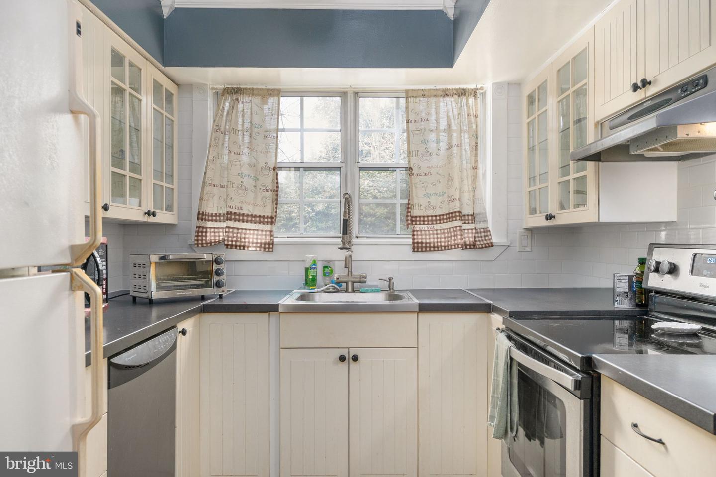 2746 BORDEAUX PL, WOODBRIDGE, Virginia 22192, 3 Bedrooms Bedrooms, ,2 BathroomsBathrooms,Residential,For sale,2746 BORDEAUX PL,VAPW2112802 MLS # VAPW2112802