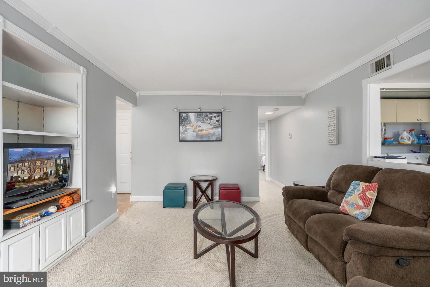 2746 BORDEAUX PL, WOODBRIDGE, Virginia 22192, 3 Bedrooms Bedrooms, ,2 BathroomsBathrooms,Residential,For sale,2746 BORDEAUX PL,VAPW2112802 MLS # VAPW2112802