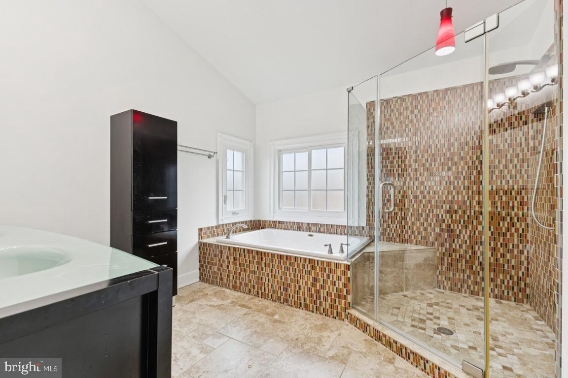 14408 TRACY SCHAR LN, CENTREVILLE, Virginia 20121, 4 Bedrooms Bedrooms, ,3 BathroomsBathrooms,Residential,For sale,14408 TRACY SCHAR LN,VAFX2291782 MLS # VAFX2291782