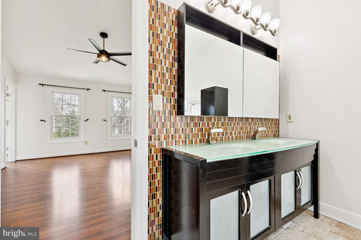 14408 TRACY SCHAR LN, CENTREVILLE, Virginia 20121, 4 Bedrooms Bedrooms, ,3 BathroomsBathrooms,Residential,For sale,14408 TRACY SCHAR LN,VAFX2291782 MLS # VAFX2291782