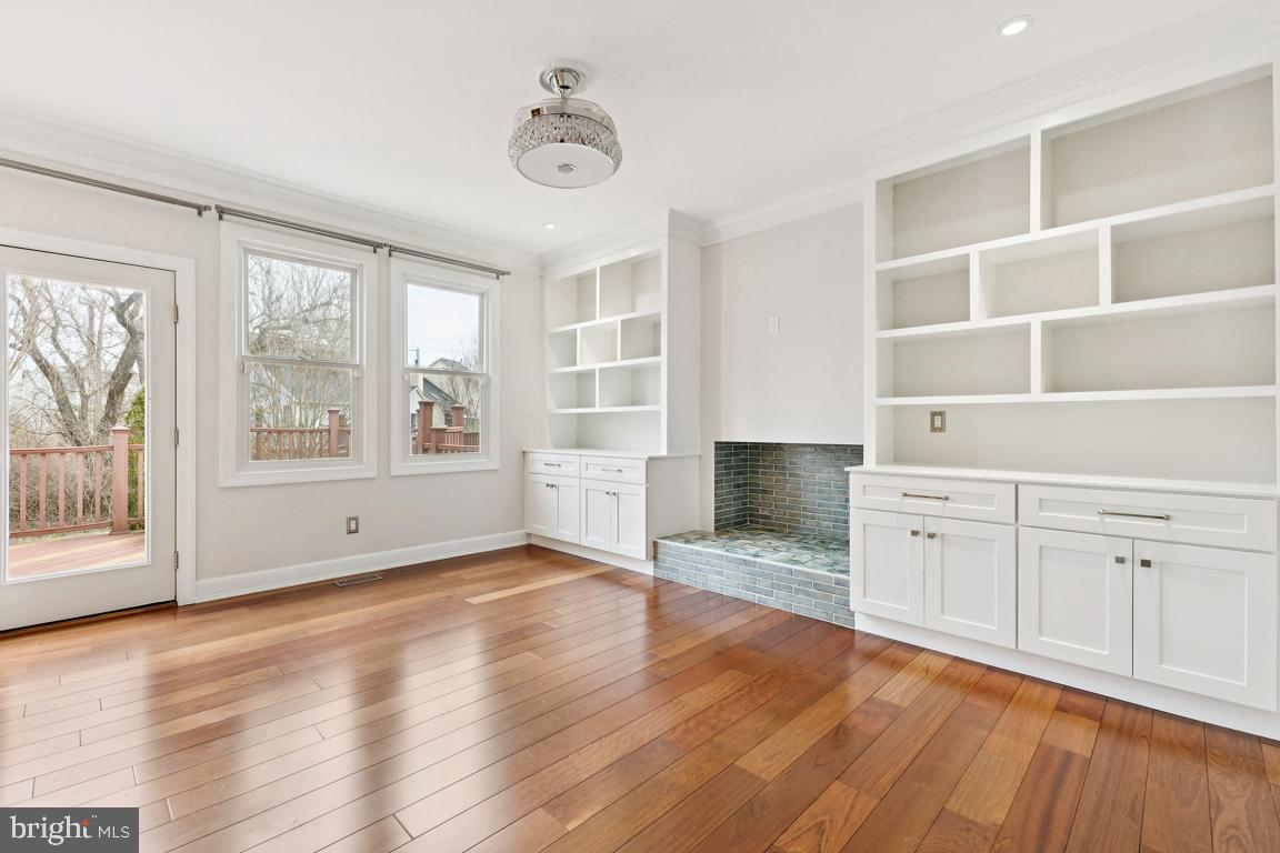 14408 TRACY SCHAR LN, CENTREVILLE, Virginia 20121, 4 Bedrooms Bedrooms, ,3 BathroomsBathrooms,Residential,For sale,14408 TRACY SCHAR LN,VAFX2291782 MLS # VAFX2291782