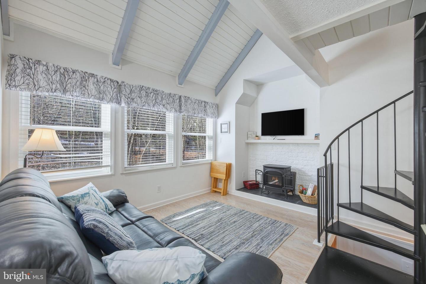 331A KING #9A, BASYE, Virginia 22810, 2 Bedrooms Bedrooms, 5 Rooms Rooms,1 BathroomBathrooms,Residential,For sale,331A KING #9A,VASH2013632 MLS # VASH2013632 331A KING #9A, BASYE, Virginia 22810, 2 Bedrooms Bedrooms, 5 Rooms Rooms,1 BathroomBathrooms,Residential,For sale,331A KING #9A,VASH2013632 MLS # VASH2013632