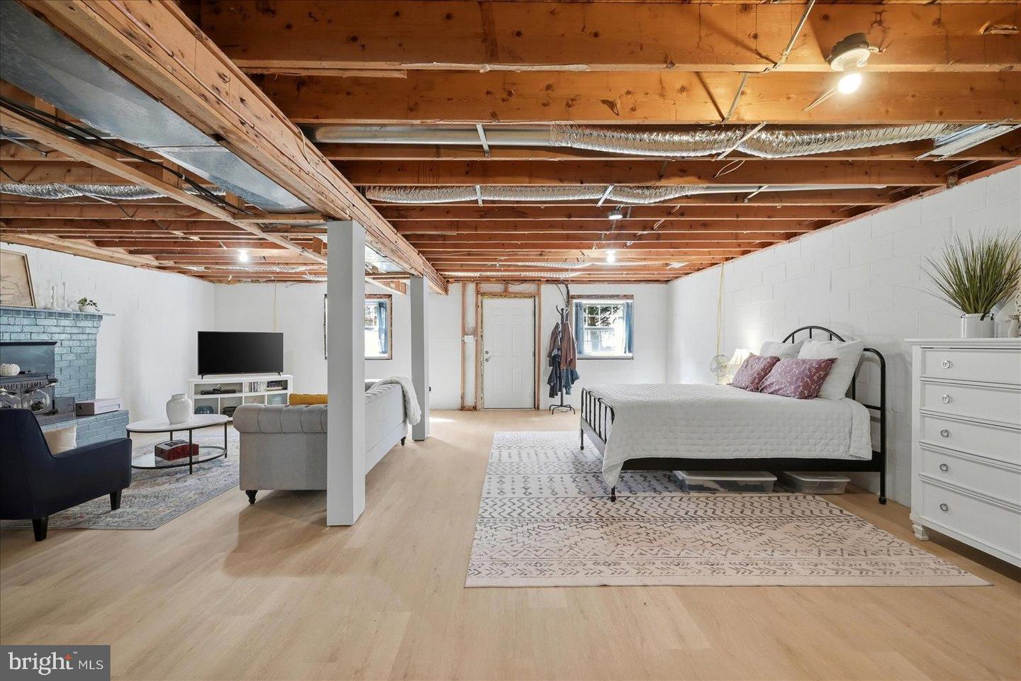 420 LURAY AVE, FRONT ROYAL, Virginia 22630, 5 Bedrooms Bedrooms, 12 Rooms Rooms,3 BathroomsBathrooms,Residential,For sale,420 LURAY AVE,VAWR2013460 MLS # VAWR2013460