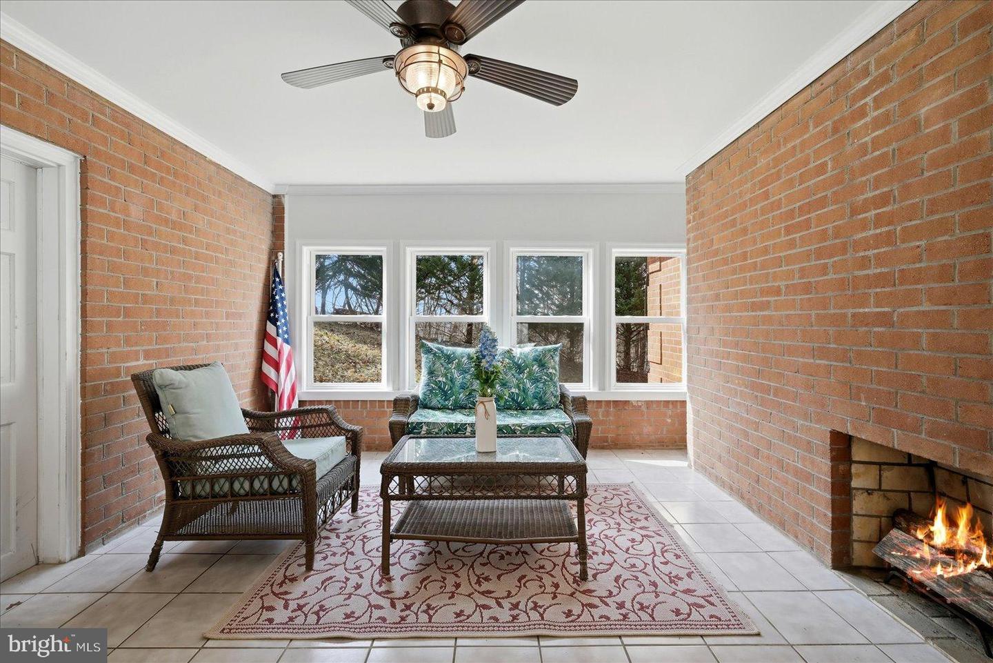 420 LURAY AVE, FRONT ROYAL, Virginia 22630, 5 Bedrooms Bedrooms, 12 Rooms Rooms,3 BathroomsBathrooms,Residential,For sale,420 LURAY AVE,VAWR2013460 MLS # VAWR2013460