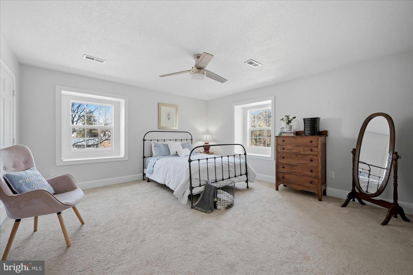 420 LURAY AVE, FRONT ROYAL, Virginia 22630, 5 Bedrooms Bedrooms, 12 Rooms Rooms,3 BathroomsBathrooms,Residential,For sale,420 LURAY AVE,VAWR2013460 MLS # VAWR2013460