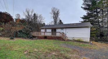 13096 FURNACE MOUNTAIN RD, LOVETTSVILLE, Virginia 20180, 3 Bedrooms Bedrooms, ,1 BathroomBathrooms,Residential,For sale,13096 FURNACE MOUNTAIN RD,VALO2116322 MLS # VALO2116322