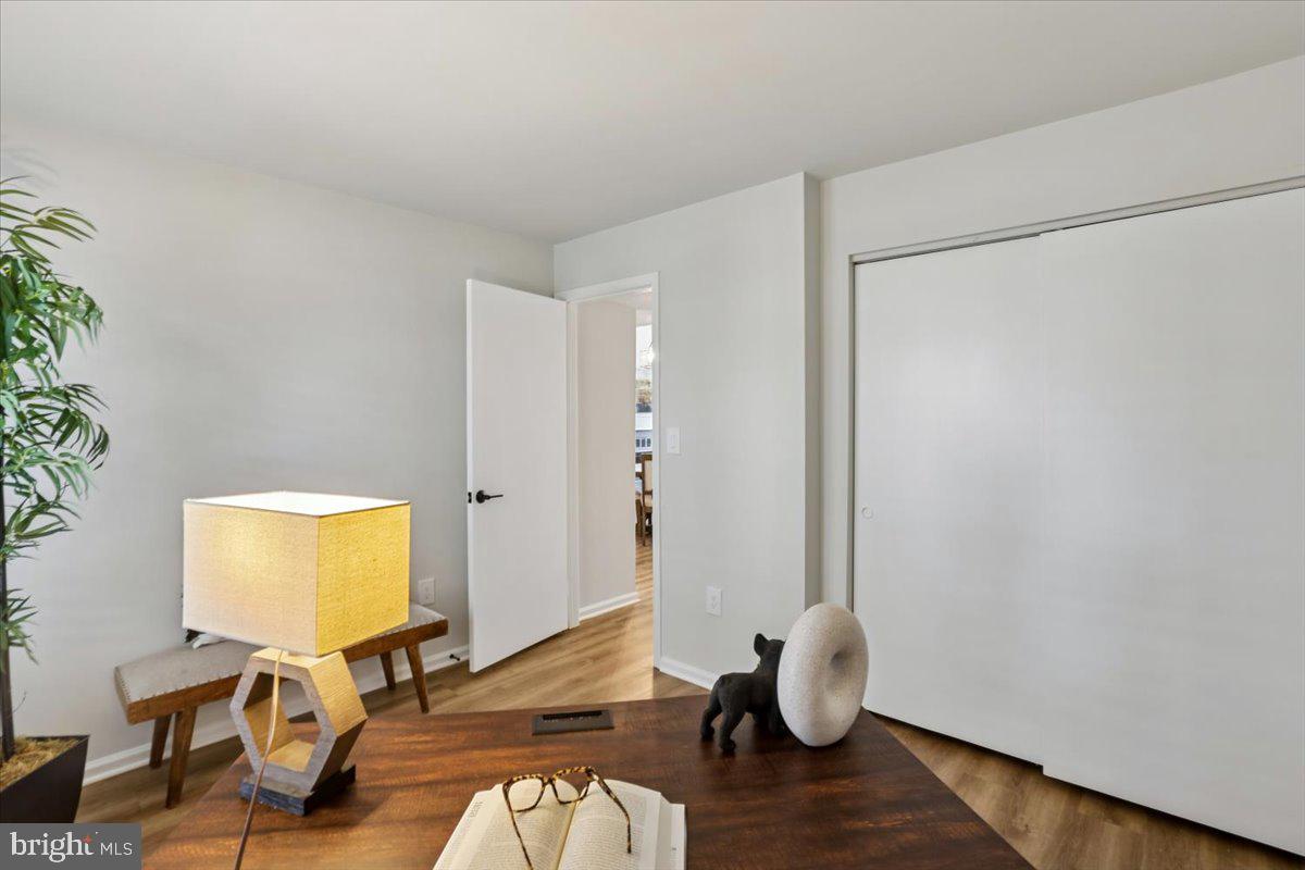 3403 LAKESIDE VIEW DR #18-4, FALLS CHURCH, Virginia 22041, 2 Bedrooms Bedrooms, ,1 BathroomBathrooms,Residential,For sale,3403 LAKESIDE VIEW DR #18-4,VAFX2291978 MLS # VAFX2291978