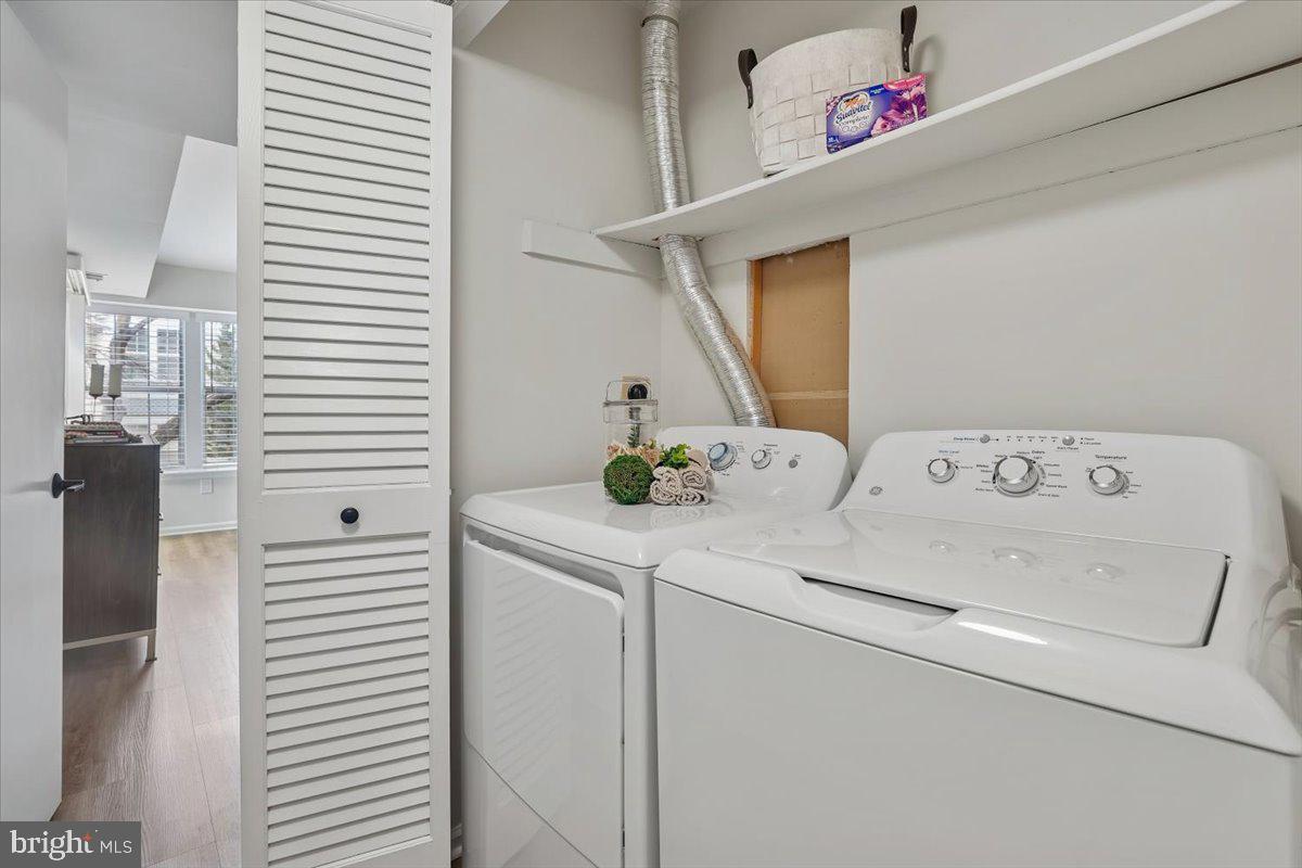 3403 LAKESIDE VIEW DR #18-4, FALLS CHURCH, Virginia 22041, 2 Bedrooms Bedrooms, ,1 BathroomBathrooms,Residential,For sale,3403 LAKESIDE VIEW DR #18-4,VAFX2291978 MLS # VAFX2291978