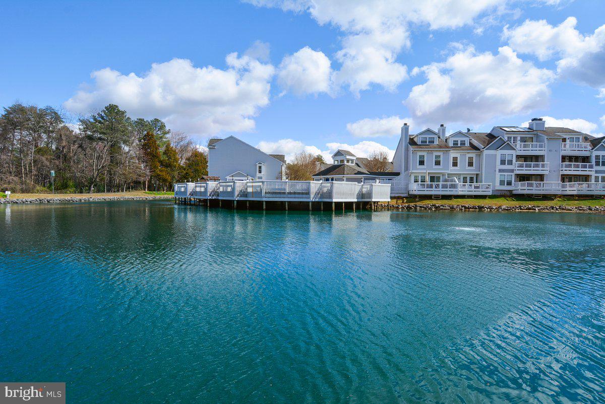 3403 LAKESIDE VIEW DR #18-4, FALLS CHURCH, Virginia 22041, 2 Bedrooms Bedrooms, ,1 BathroomBathrooms,Residential,For sale,3403 LAKESIDE VIEW DR #18-4,VAFX2291978 MLS # VAFX2291978