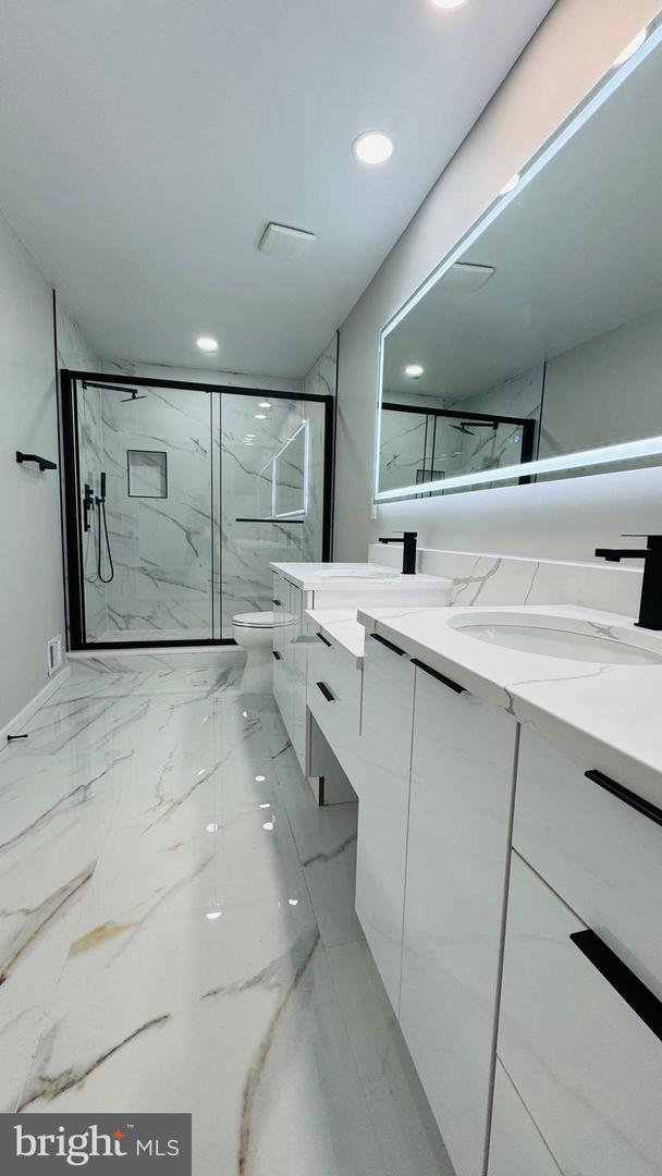 1671 CEDAR HOLLOW WAY, RESTON, Virginia 20194, 4 Bedrooms Bedrooms, ,4 BathroomsBathrooms,Residential,For sale,1671 CEDAR HOLLOW WAY,VAFX2292006 MLS # VAFX2292006