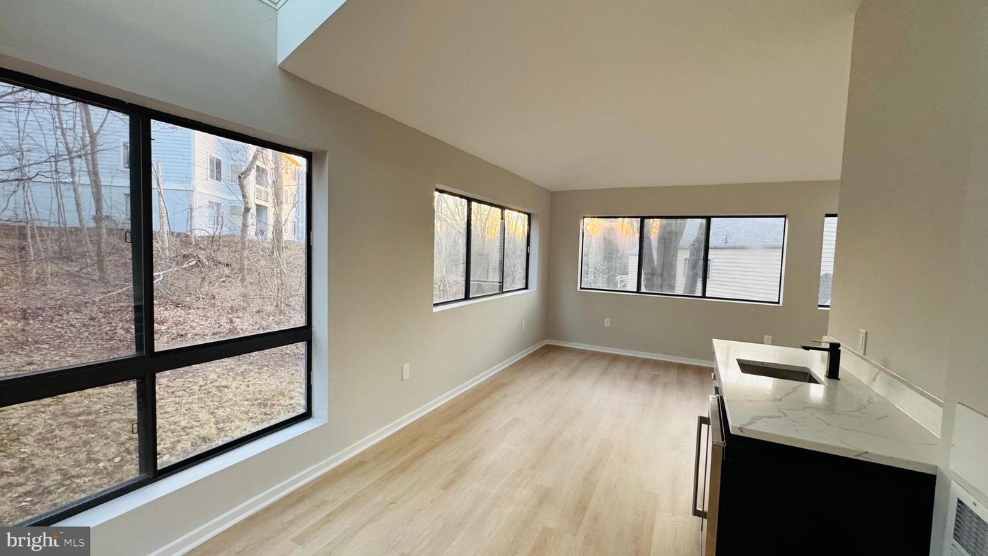 1671 CEDAR HOLLOW WAY, RESTON, Virginia 20194, 4 Bedrooms Bedrooms, ,4 BathroomsBathrooms,Residential,For sale,1671 CEDAR HOLLOW WAY,VAFX2292006 MLS # VAFX2292006