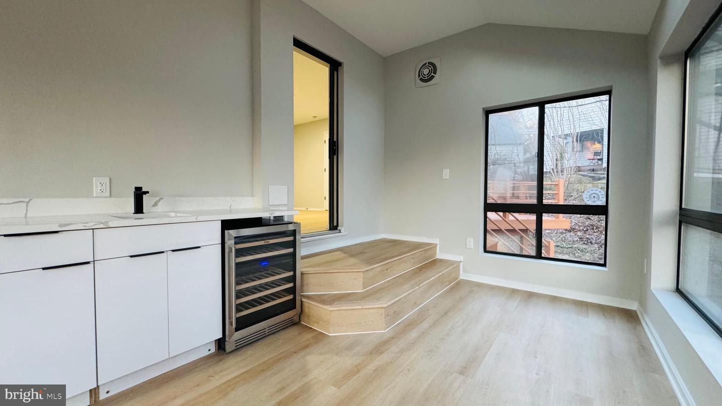 1671 CEDAR HOLLOW WAY, RESTON, Virginia 20194, 4 Bedrooms Bedrooms, ,4 BathroomsBathrooms,Residential,For sale,1671 CEDAR HOLLOW WAY,VAFX2292006 MLS # VAFX2292006