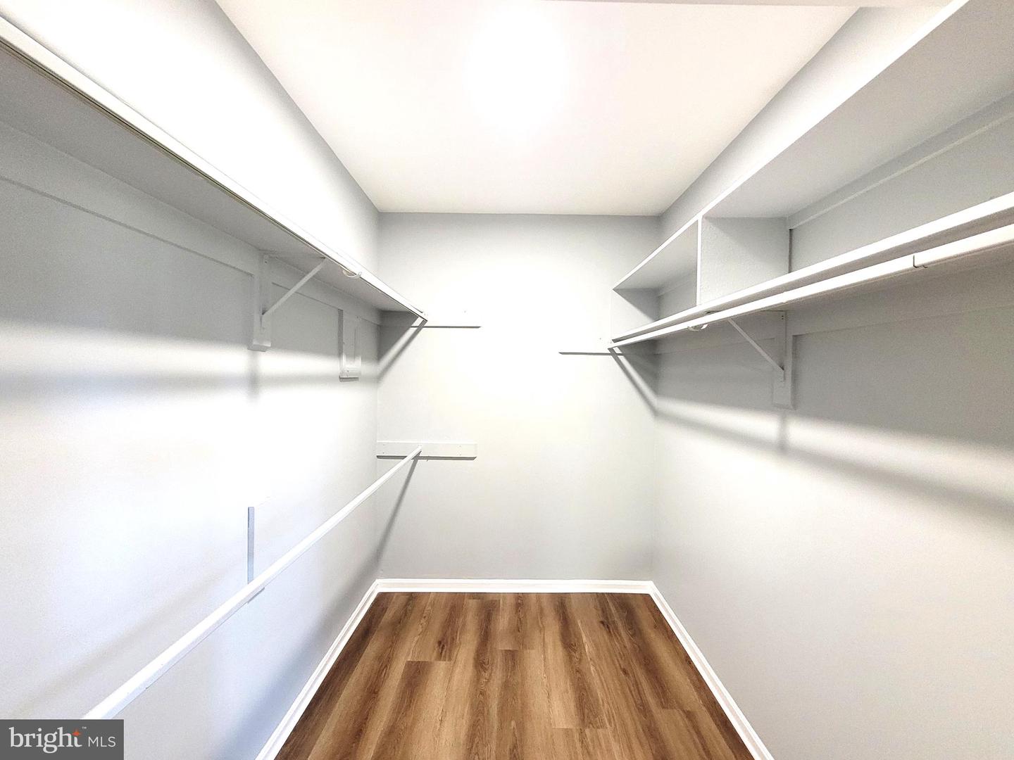 9800 KINGSBRIDGE DR #2, FAIRFAX, Virginia 22031, 3 Bedrooms Bedrooms, ,2 BathroomsBathrooms,Residential,For sale,9800 KINGSBRIDGE DR #2,VAFX2292020 MLS # VAFX2292020