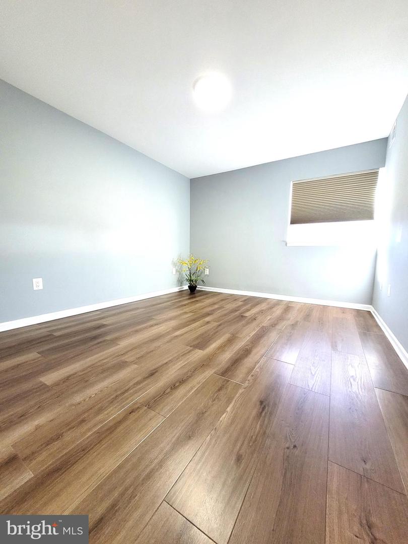 9800 KINGSBRIDGE DR #2, FAIRFAX, Virginia 22031, 3 Bedrooms Bedrooms, ,2 BathroomsBathrooms,Residential,For sale,9800 KINGSBRIDGE DR #2,VAFX2292020 MLS # VAFX2292020