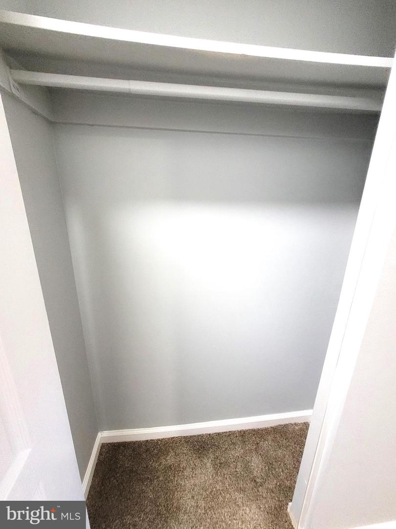 9800 KINGSBRIDGE DR #2, FAIRFAX, Virginia 22031, 3 Bedrooms Bedrooms, ,2 BathroomsBathrooms,Residential,For sale,9800 KINGSBRIDGE DR #2,VAFX2292020 MLS # VAFX2292020