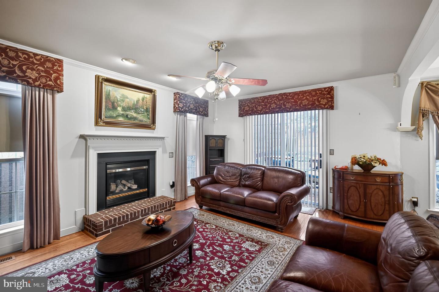 5837 RHODE ISLAND DR, WOODBRIDGE, Virginia 22193, 5 Bedrooms Bedrooms, ,3 BathroomsBathrooms,Residential,For sale,5837 RHODE ISLAND DR,VAPW2112974 MLS # VAPW2112974