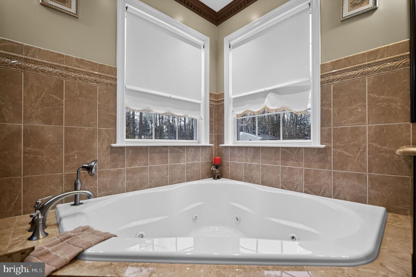 5837 RHODE ISLAND DR, WOODBRIDGE, Virginia 22193, 5 Bedrooms Bedrooms, ,3 BathroomsBathrooms,Residential,For sale,5837 RHODE ISLAND DR,VAPW2112974 MLS # VAPW2112974