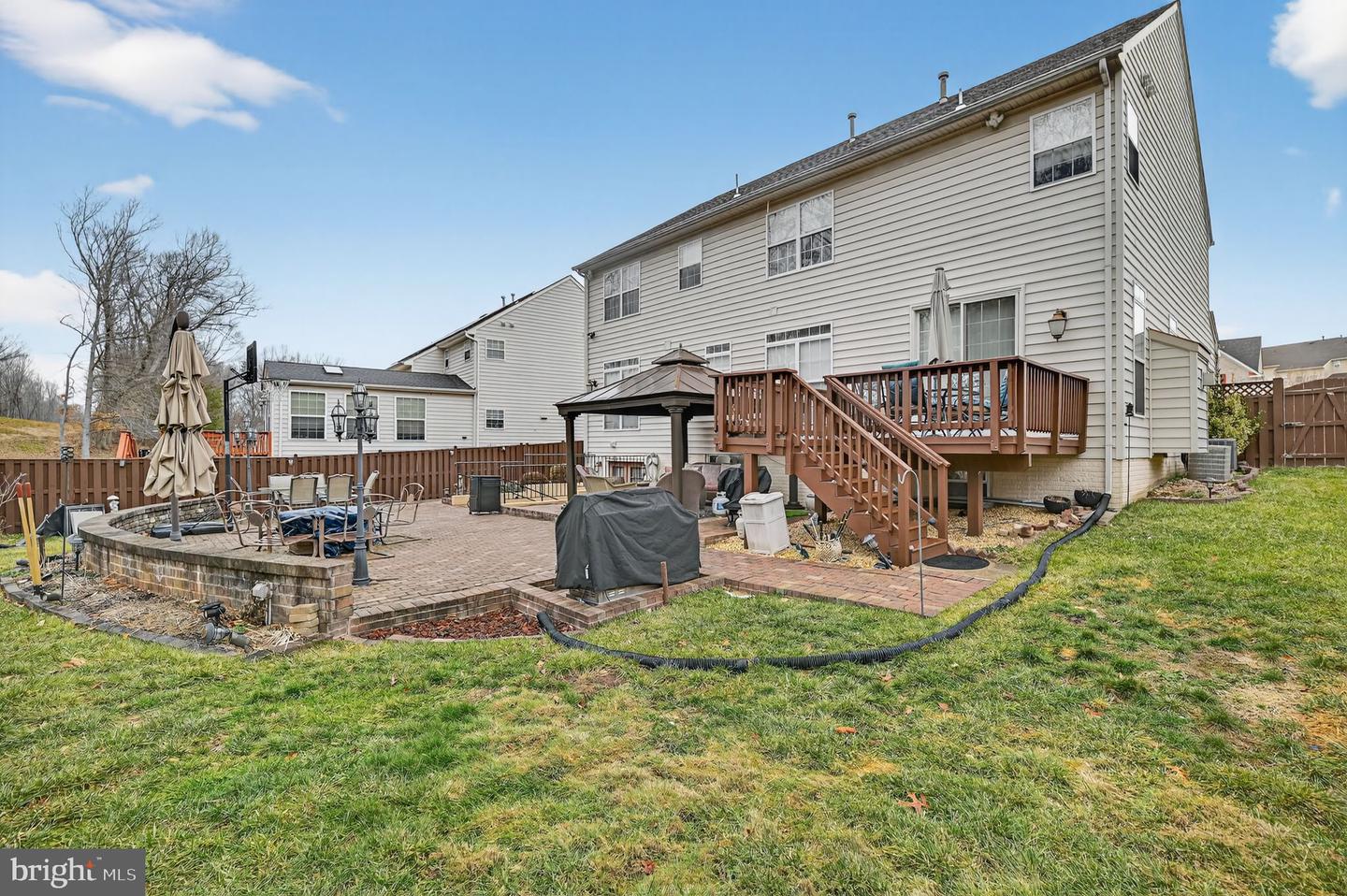 5837 RHODE ISLAND DR, WOODBRIDGE, Virginia 22193, 5 Bedrooms Bedrooms, ,3 BathroomsBathrooms,Residential,For sale,5837 RHODE ISLAND DR,VAPW2112974 MLS # VAPW2112974