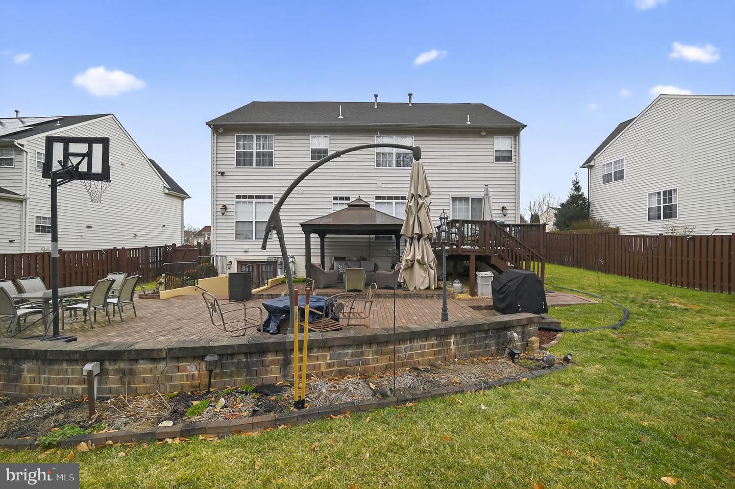 5837 RHODE ISLAND DR, WOODBRIDGE, Virginia 22193, 5 Bedrooms Bedrooms, ,3 BathroomsBathrooms,Residential,For sale,5837 RHODE ISLAND DR,VAPW2112974 MLS # VAPW2112974