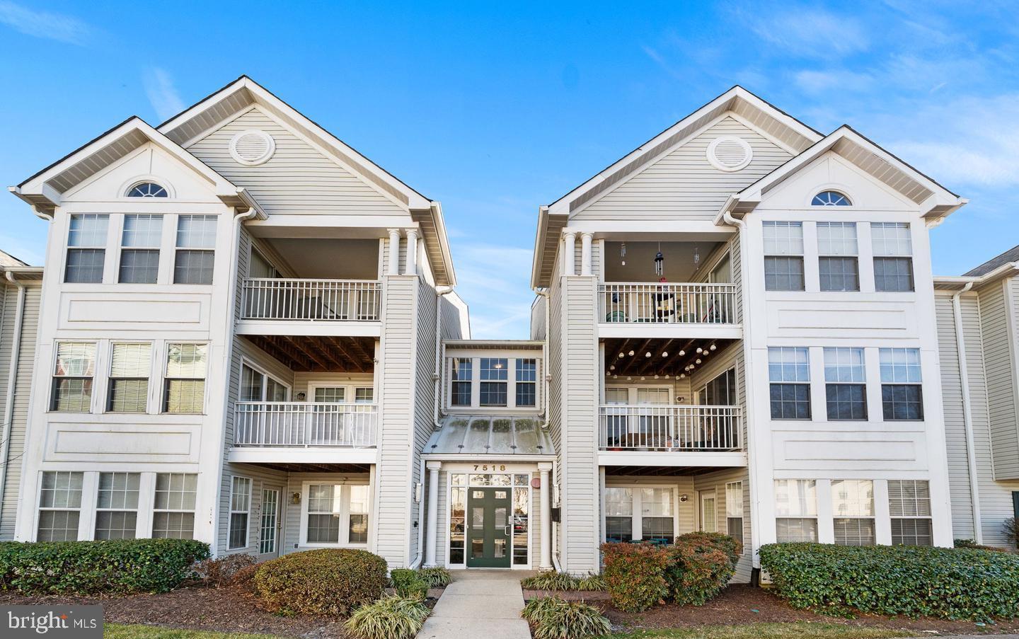 7518-J SNOWPEA CT #45, ALEXANDRIA, Virginia 22306, 2 Bedrooms Bedrooms, ,2 BathroomsBathrooms,Residential,For sale,7518-J SNOWPEA CT #45,VAFX2292128 MLS # VAFX2292128