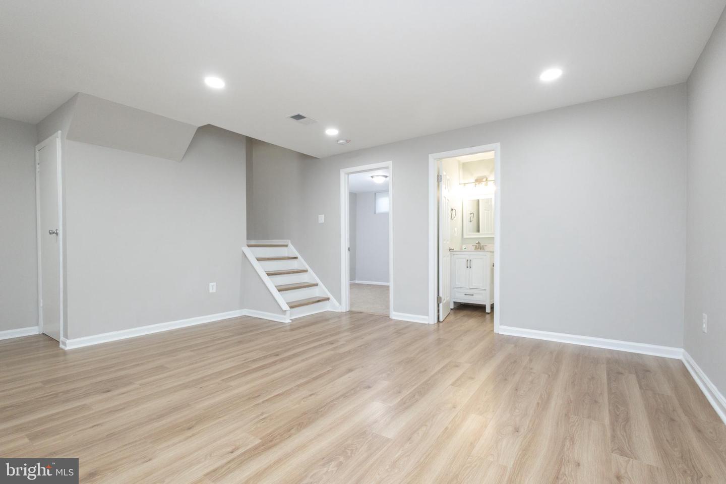 8058 FELECITY CT, SPRINGFIELD, Virginia 22153, 4 Bedrooms Bedrooms, ,3 BathroomsBathrooms,Residential,For sale,8058 FELECITY CT,VAFX2292166 MLS # VAFX2292166 8058 FELECITY CT, SPRINGFIELD, Virginia 22153, 4 Bedrooms Bedrooms, ,3 BathroomsBathrooms,Residential,For sale,8058 FELECITY CT,VAFX2292166 MLS # VAFX2292166