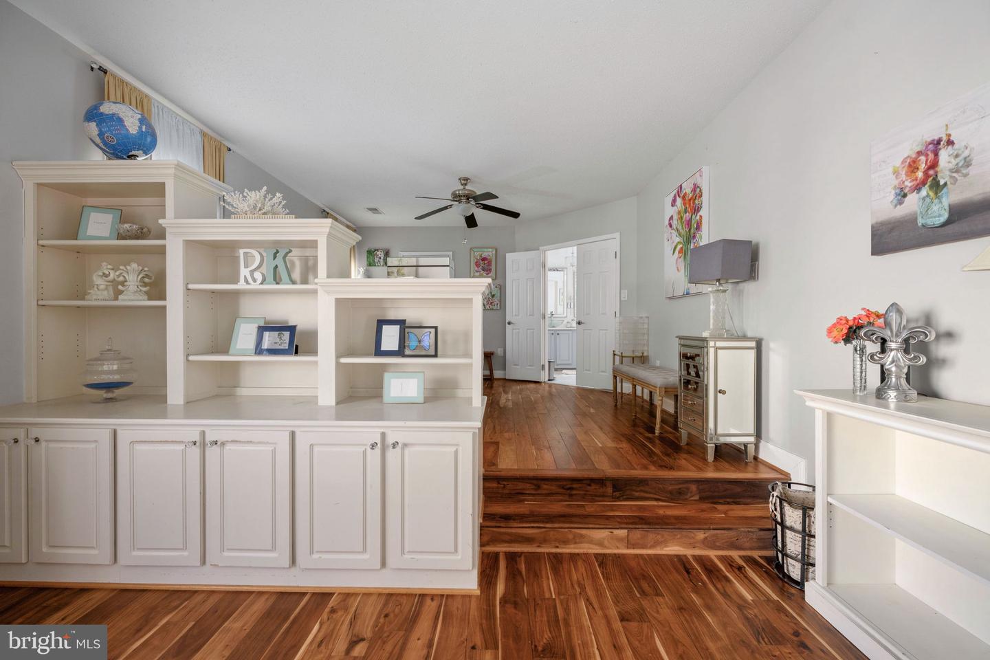 11 KENWOOD CT, FREDERICKSBURG, Virginia 22405, 5 Bedrooms Bedrooms, ,3 BathroomsBathrooms,Residential,For sale,11 KENWOOD CT,VAST2046356 MLS # VAST2046356