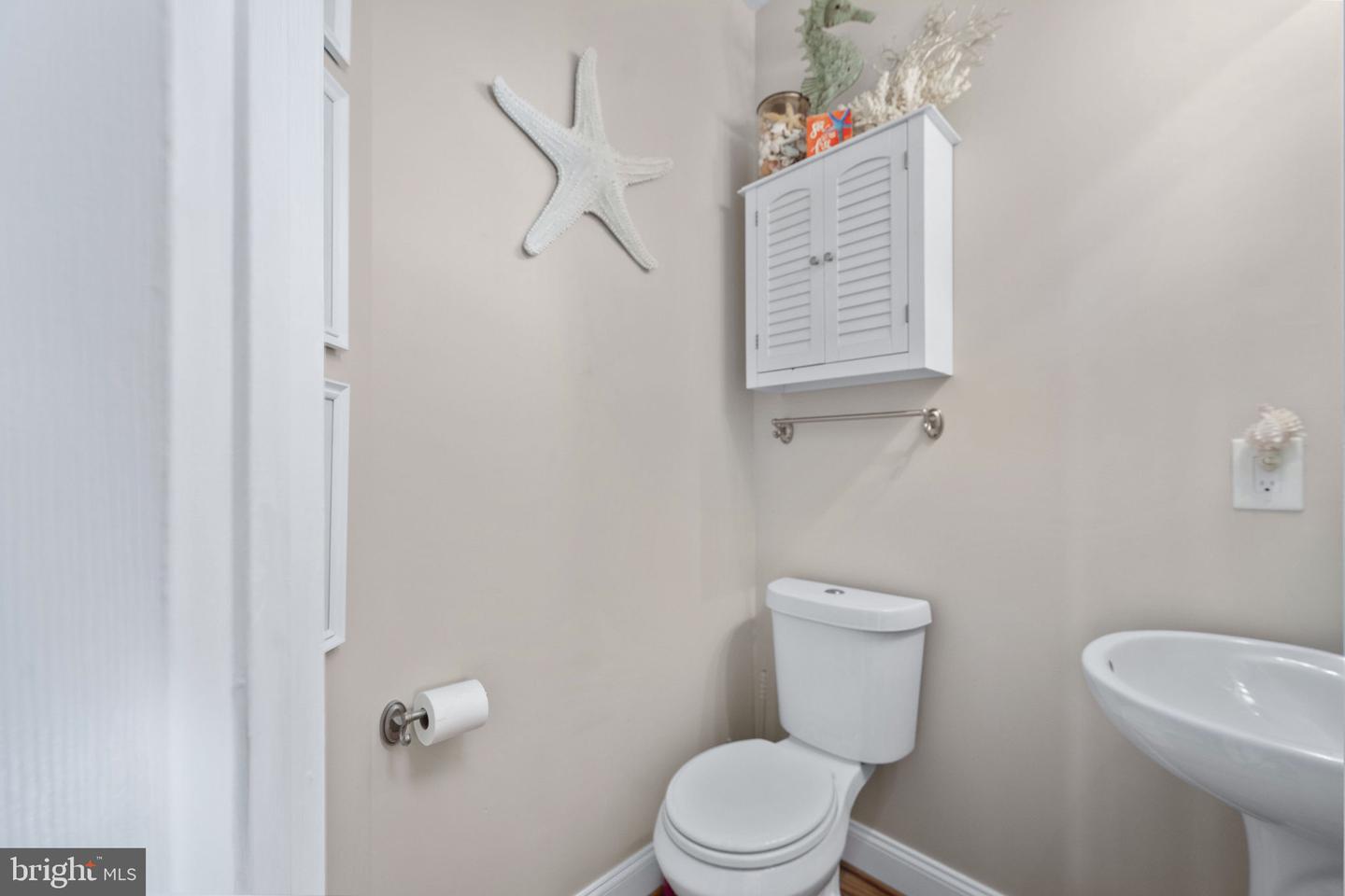 11 KENWOOD CT, FREDERICKSBURG, Virginia 22405, 5 Bedrooms Bedrooms, ,3 BathroomsBathrooms,Residential,For sale,11 KENWOOD CT,VAST2046356 MLS # VAST2046356