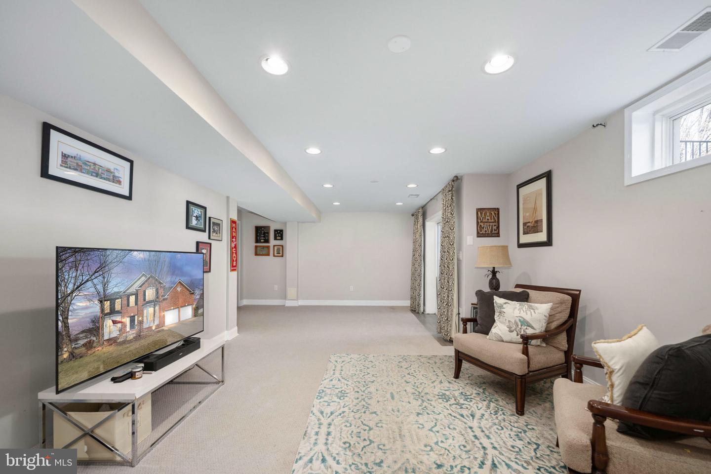 11 KENWOOD CT, FREDERICKSBURG, Virginia 22405, 5 Bedrooms Bedrooms, ,3 BathroomsBathrooms,Residential,For sale,11 KENWOOD CT,VAST2046356 MLS # VAST2046356