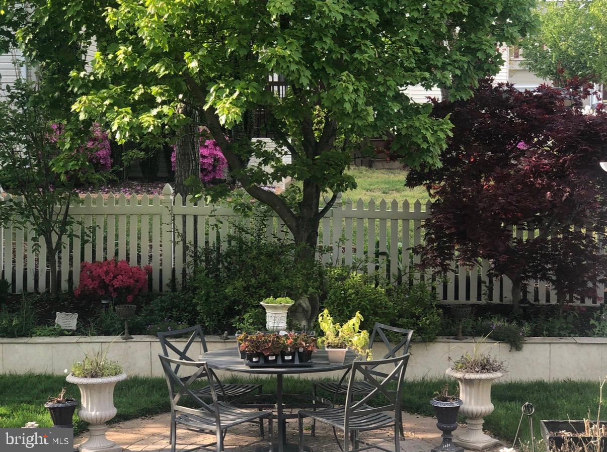 11 KENWOOD CT, FREDERICKSBURG, Virginia 22405, 5 Bedrooms Bedrooms, ,3 BathroomsBathrooms,Residential,For sale,11 KENWOOD CT,VAST2046356 MLS # VAST2046356