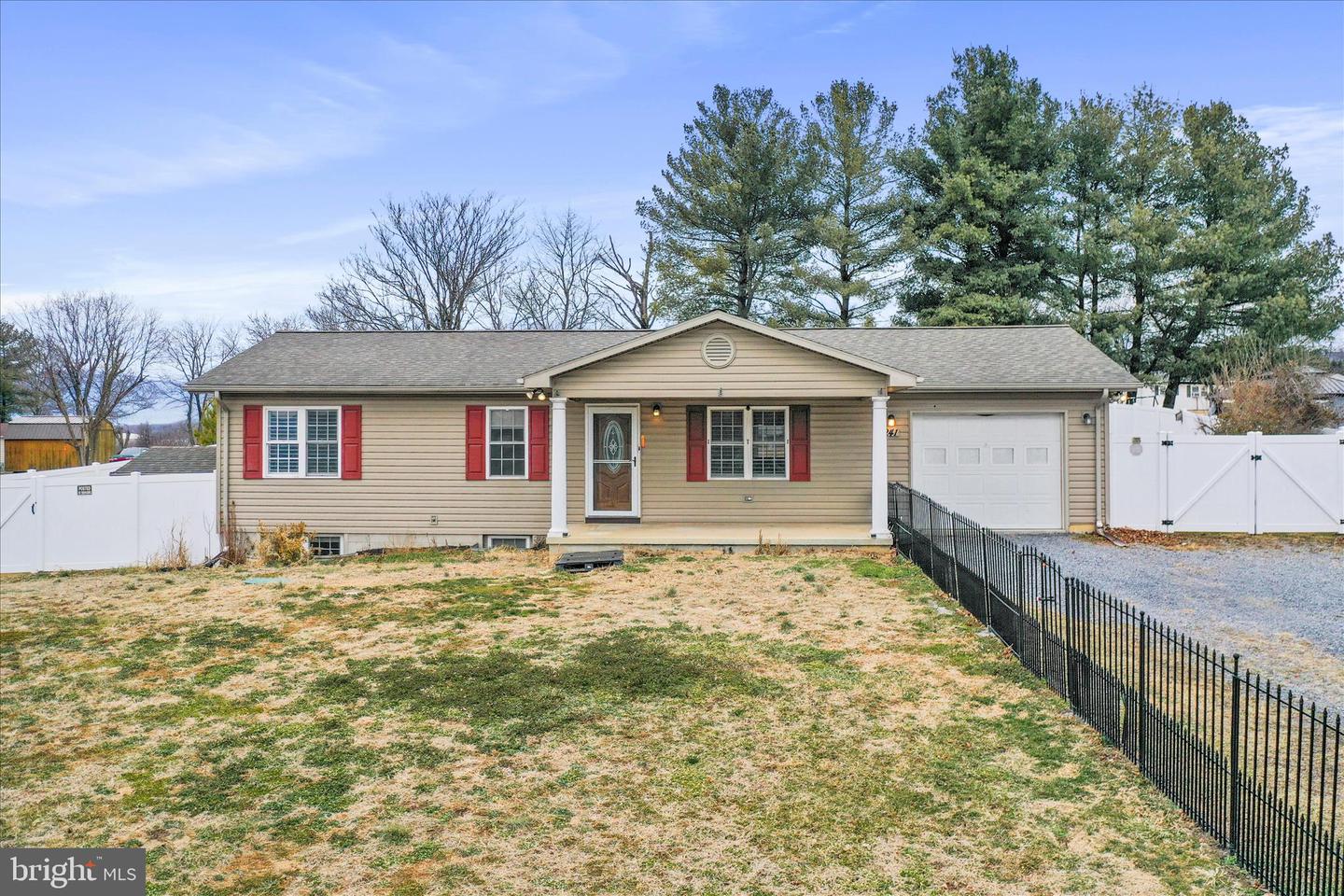 241 GROVER RD, EDINBURG, Virginia 22824, 3 Bedrooms Bedrooms, ,3 BathroomsBathrooms,Residential,For sale,241 GROVER RD,VASH2013654 MLS # VASH2013654