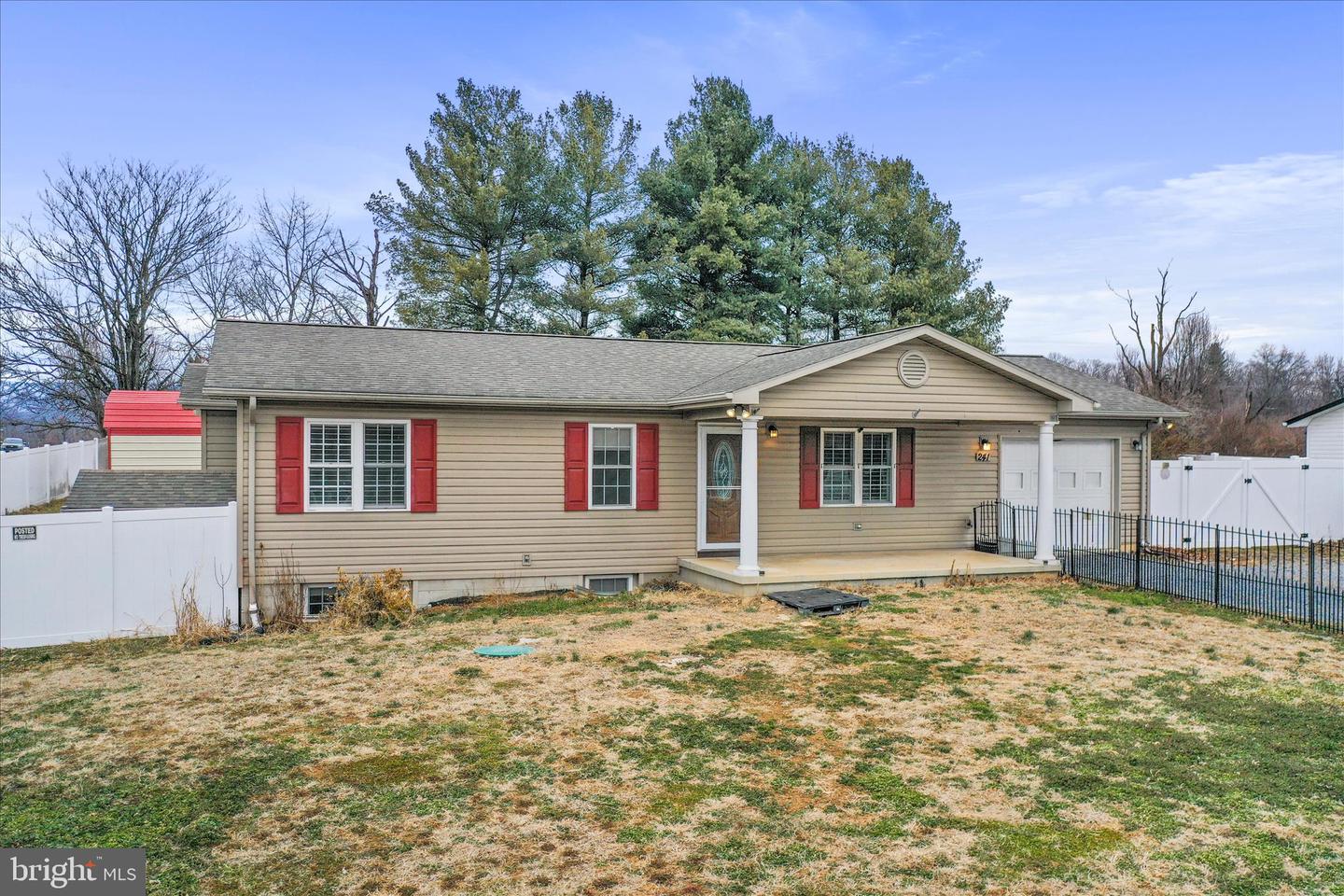 241 GROVER RD, EDINBURG, Virginia 22824, 3 Bedrooms Bedrooms, ,3 BathroomsBathrooms,Residential,For sale,241 GROVER RD,VASH2013654 MLS # VASH2013654