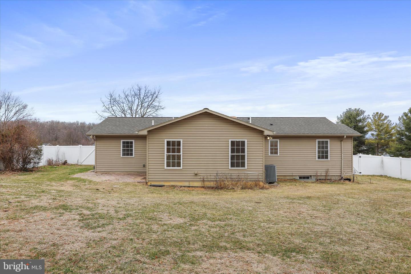 241 GROVER RD, EDINBURG, Virginia 22824, 3 Bedrooms Bedrooms, ,3 BathroomsBathrooms,Residential,For sale,241 GROVER RD,VASH2013654 MLS # VASH2013654