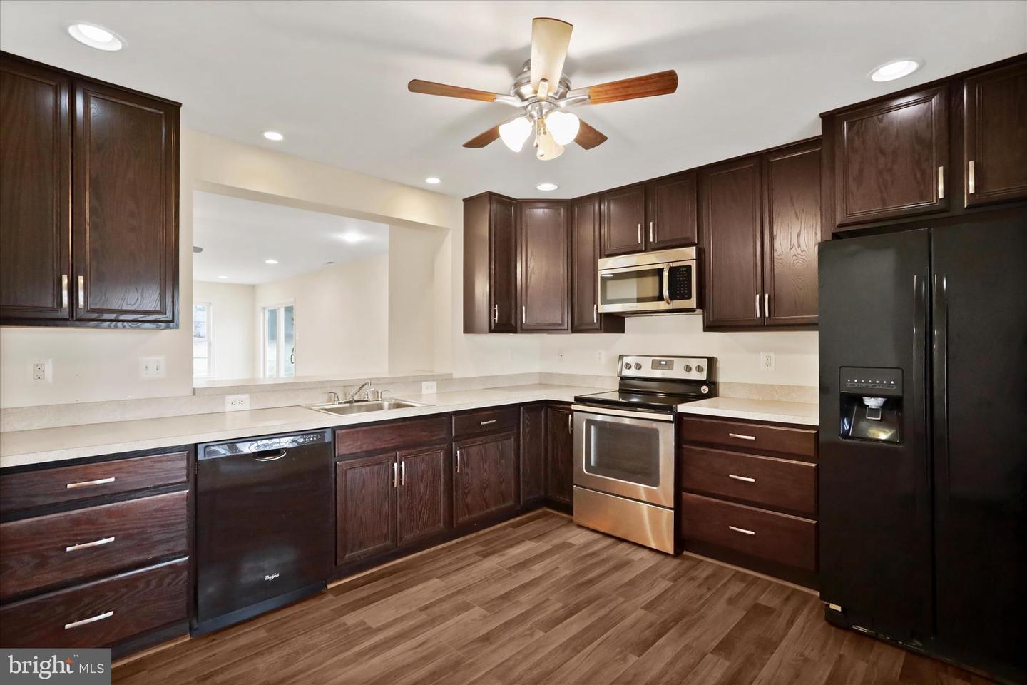 241 GROVER RD, EDINBURG, Virginia 22824, 3 Bedrooms Bedrooms, ,3 BathroomsBathrooms,Residential,For sale,241 GROVER RD,VASH2013654 MLS # VASH2013654