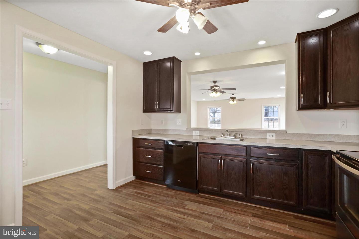 241 GROVER RD, EDINBURG, Virginia 22824, 3 Bedrooms Bedrooms, ,3 BathroomsBathrooms,Residential,For sale,241 GROVER RD,VASH2013654 MLS # VASH2013654