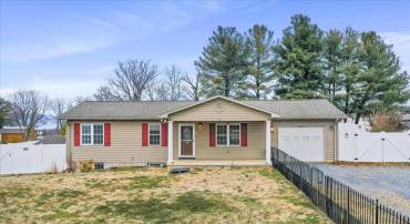 241 GROVER RD, EDINBURG, Virginia 22824, 3 Bedrooms Bedrooms, ,3 BathroomsBathrooms,Residential,For sale,241 GROVER RD,VASH2013654 MLS # VASH2013654