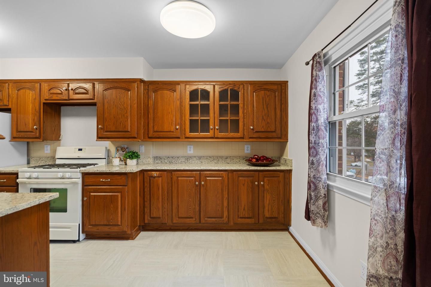 14831 HOXTON SQ, CENTREVILLE, Virginia 20120, 3 Bedrooms Bedrooms, ,2 BathroomsBathrooms,Residential,For sale,14831 HOXTON SQ,VAFX2292234 MLS # VAFX2292234