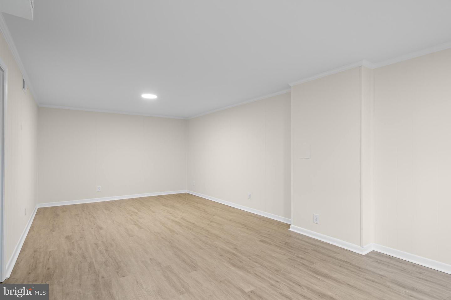 14831 HOXTON SQ, CENTREVILLE, Virginia 20120, 3 Bedrooms Bedrooms, ,2 BathroomsBathrooms,Residential,For sale,14831 HOXTON SQ,VAFX2292234 MLS # VAFX2292234