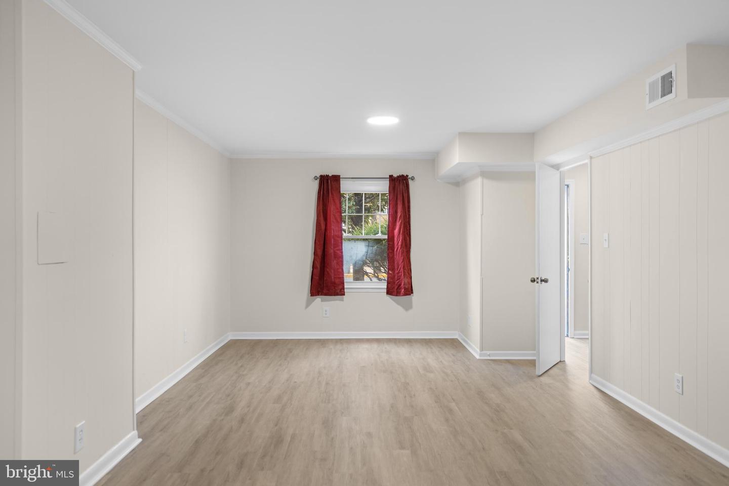 14831 HOXTON SQ, CENTREVILLE, Virginia 20120, 3 Bedrooms Bedrooms, ,2 BathroomsBathrooms,Residential,For sale,14831 HOXTON SQ,VAFX2292234 MLS # VAFX2292234