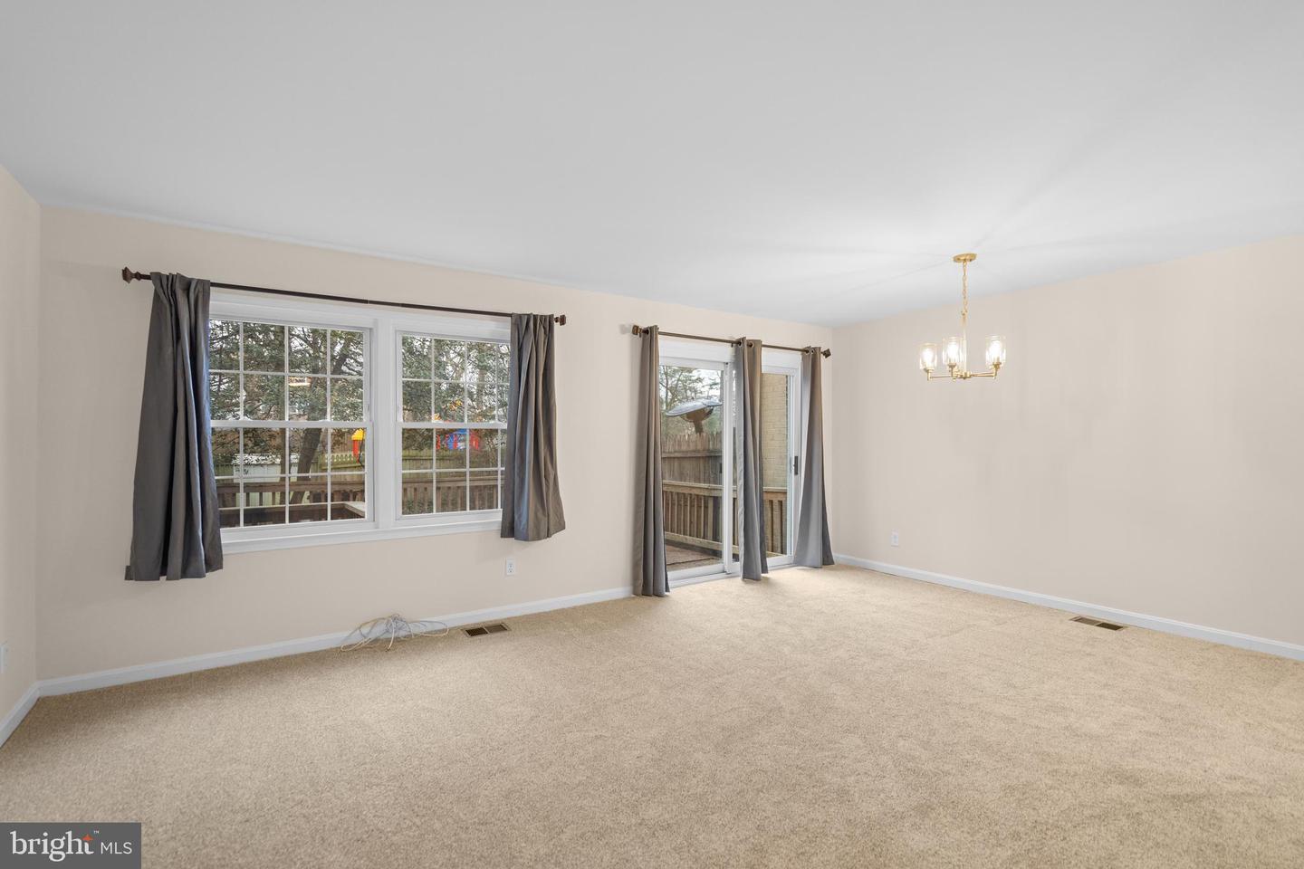 14831 HOXTON SQ, CENTREVILLE, Virginia 20120, 3 Bedrooms Bedrooms, ,2 BathroomsBathrooms,Residential,For sale,14831 HOXTON SQ,VAFX2292234 MLS # VAFX2292234