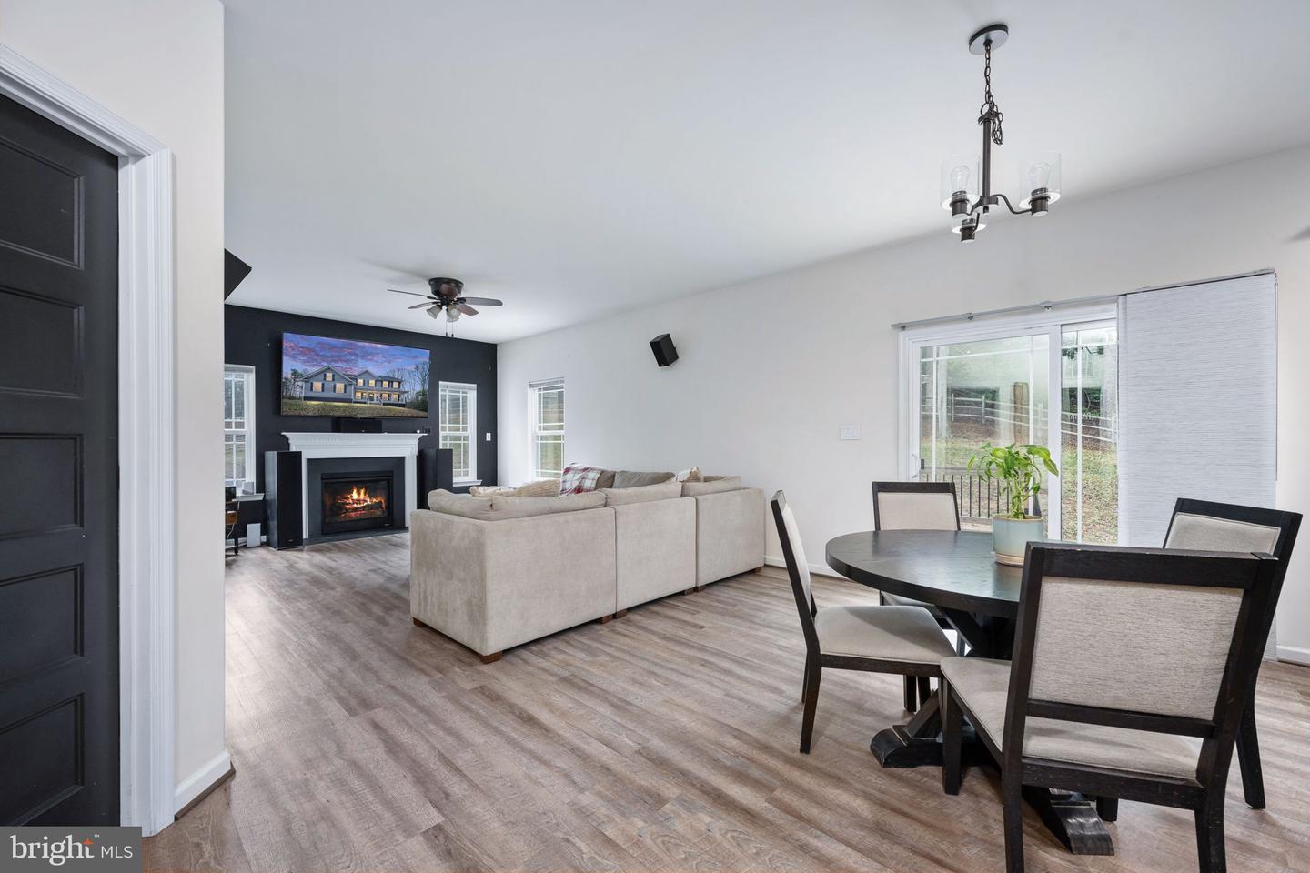 794 WHITE OAK RD, FREDERICKSBURG, Virginia 22405, 4 Bedrooms Bedrooms, 8 Rooms Rooms,3 BathroomsBathrooms,Residential,For sale,794 WHITE OAK RD,VAST2046366 MLS # VAST2046366