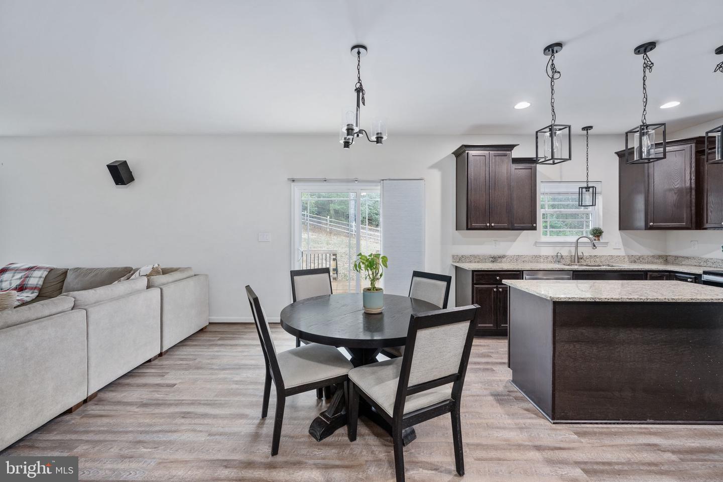 794 WHITE OAK RD, FREDERICKSBURG, Virginia 22405, 4 Bedrooms Bedrooms, 8 Rooms Rooms,3 BathroomsBathrooms,Residential,For sale,794 WHITE OAK RD,VAST2046366 MLS # VAST2046366