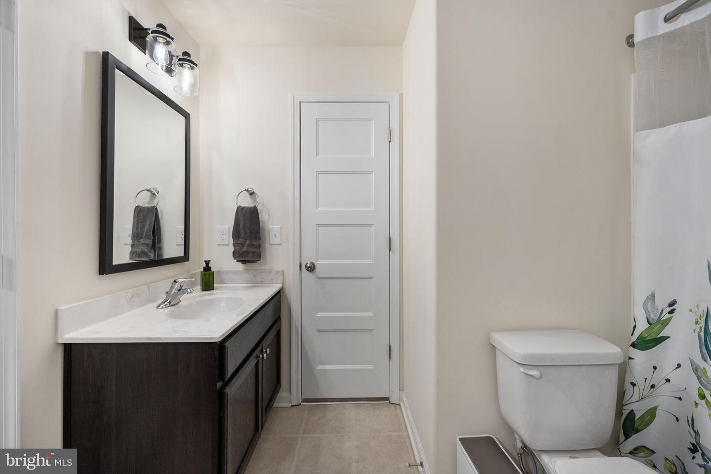 794 WHITE OAK RD, FREDERICKSBURG, Virginia 22405, 4 Bedrooms Bedrooms, 8 Rooms Rooms,3 BathroomsBathrooms,Residential,For sale,794 WHITE OAK RD,VAST2046366 MLS # VAST2046366